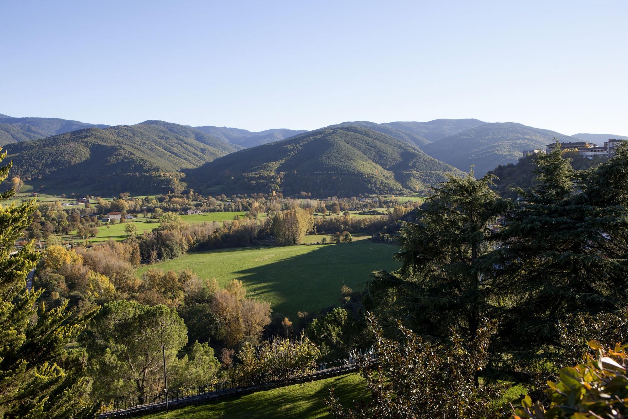 El Castell De Ciutat - Relais & Chateaux La Seu d'Urgell Buitenkant foto