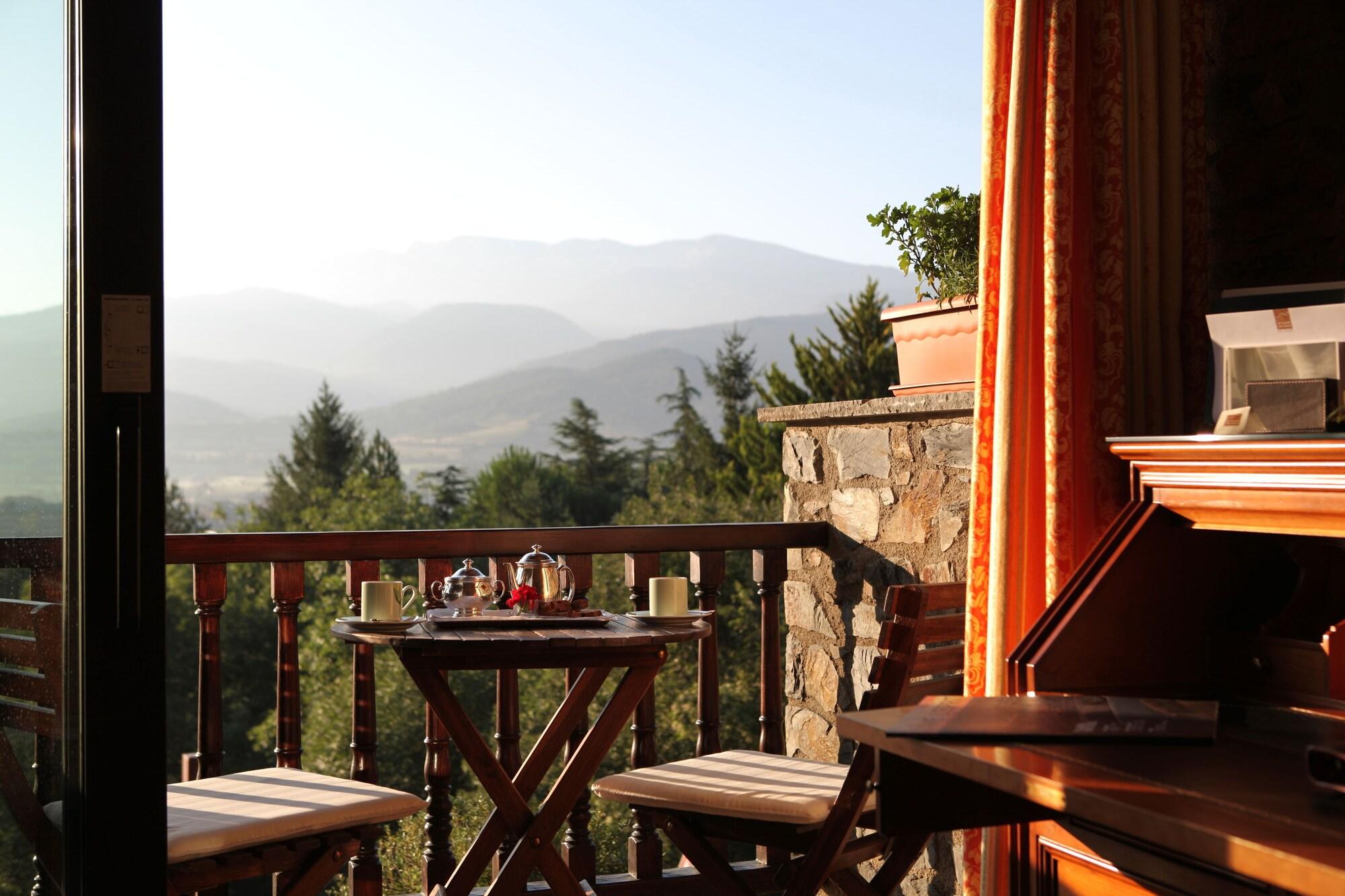 El Castell De Ciutat - Relais & Chateaux La Seu d'Urgell Buitenkant foto