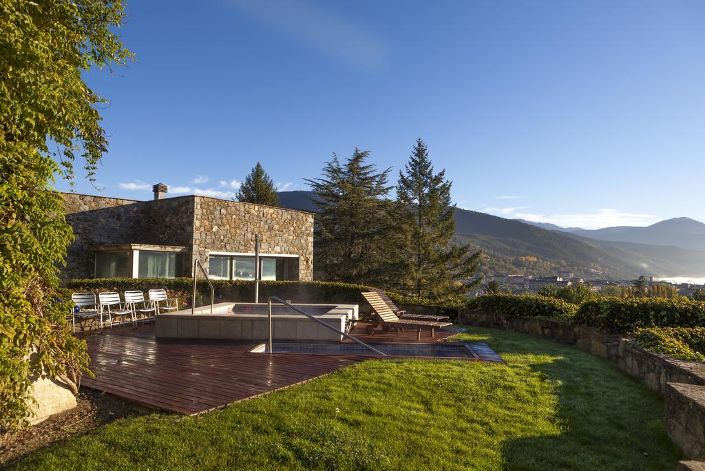 El Castell De Ciutat - Relais & Chateaux La Seu d'Urgell Buitenkant foto